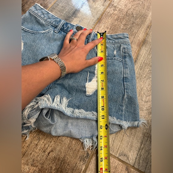 Show Me You MuMu Houston Denim Shorts 27 Blue High Waist Distressed Frayed Jean - Picture 7 of 8